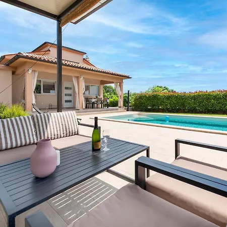 Holiday home Mila